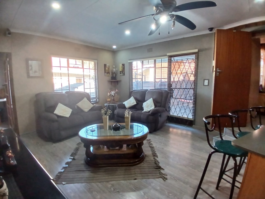 4 Bedroom Property for Sale in Vaalpark Free State